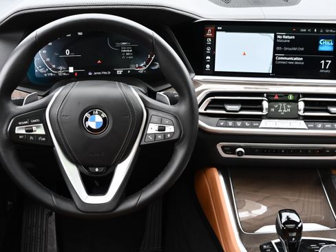 Certified 2023 BMW X6 xDrive40i w/ Parking Assistance Package image 15