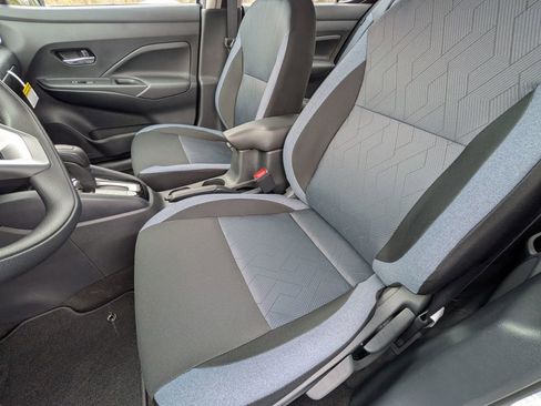 New 2025 Nissan Versa SV w/ Trunk Package FWD image 14