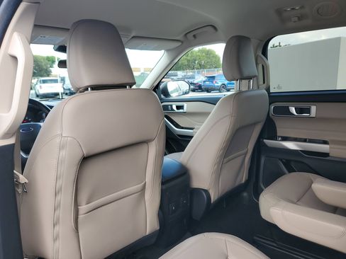 Certified 2024 Ford Explorer XLT w/ Equipment Group 202A image 13