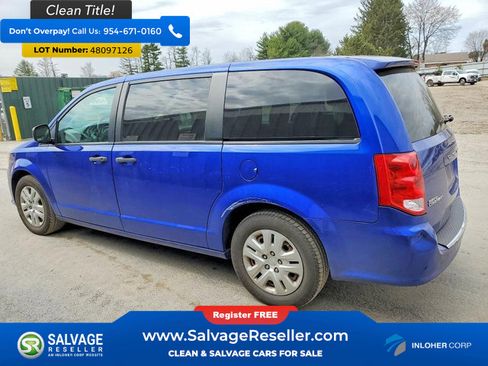 Used 2019 Dodge Grand Caravan SE image 3