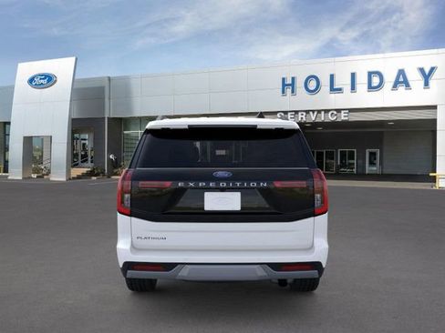 New 2025 Ford Expedition Platinum w/ Driver's Package image 5
