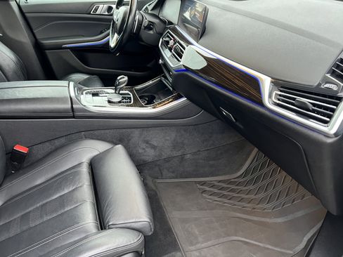 Used 2019 BMW X5 xDrive40i w/ Premium Package image 24