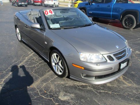 Used 2004 Saab 9-3 Aero FWD image 3
