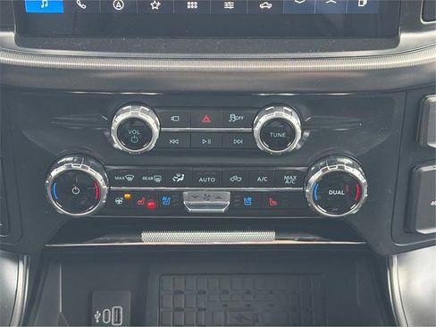 New 2025 Ford F150 Lariat w/ Equipment Group 502A High image 24