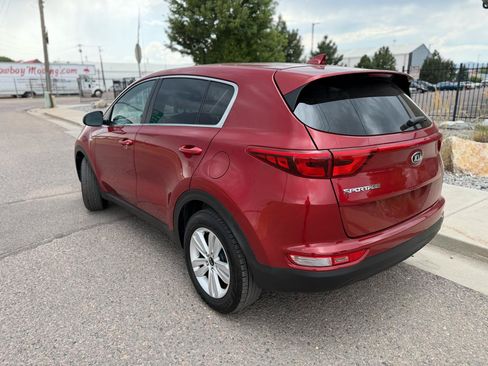 Used 2019 Kia Sportage LX AWD/4WD image 2