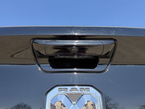 Used 2024 RAM 3500 Limited w/ Safety Group AWD/4WD image 9
