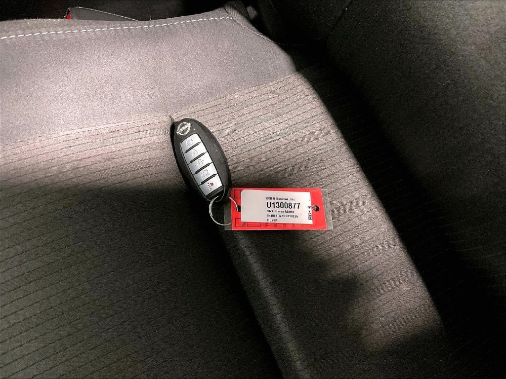 Certified 2024 Nissan Altima 2.5 SV FWD image 30