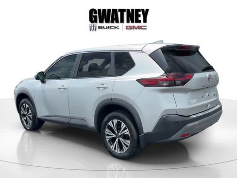 Used 2023 Nissan Rogue SV AWD/4WD image 7