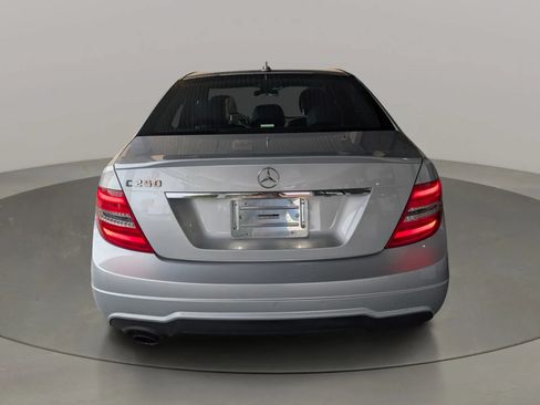Used 2014 Mercedes-Benz C 250 Sedan image 4