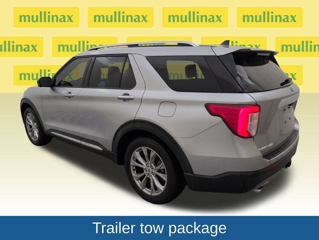 Used 2022 Ford Explorer Limited w/ Equipment Group 301A RWD image 8