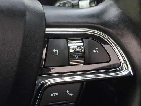 Used 2021 Lincoln Nautilus Reserve image 17