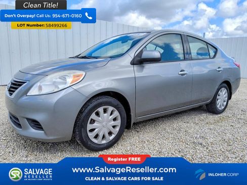 Used 2014 Nissan Versa SV FWD image 1
