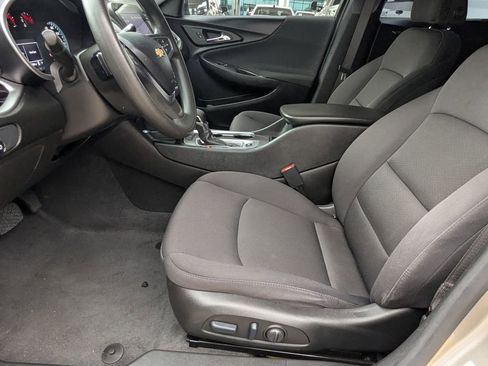 Certified 2022 Chevrolet Malibu LT FWD image 11