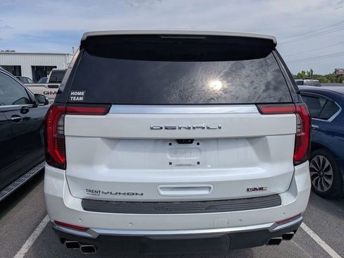 Certified 2025 GMC Yukon XL Denali w/ Denali Reserve Package AWD/4WD image 5