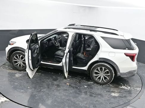 Used 2021 Ford Explorer ST w/ Premium Technology Package image 65