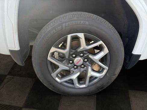 Certified 2023 GMC Sierra 1500 SLT w/ SLT Premium Plus Package AWD/4WD image 6