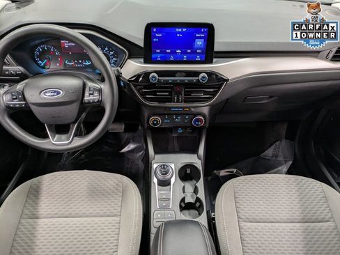 Used 2022 Ford Escape SE image 25