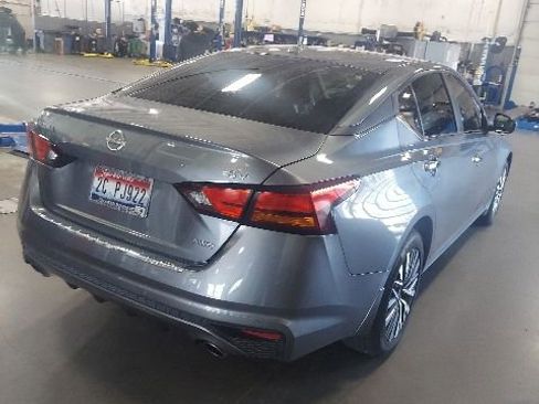 Used 2023 Nissan Altima 2.5 SV w/ SV Premium Package AWD/4WD image 4