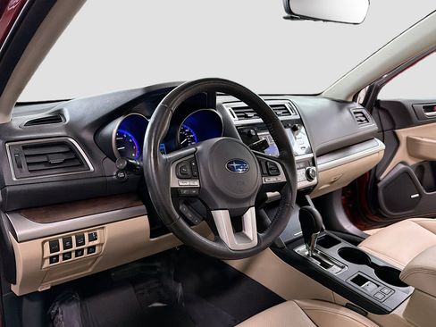 Used 2017 Subaru Outback 2.5i Limited image 4