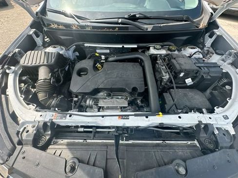 Used 2023 Chevrolet Equinox LT FWD image 34