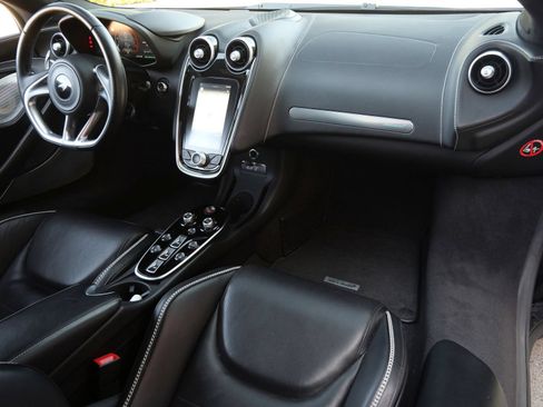 Used 2023 McLaren GT RWD image 10