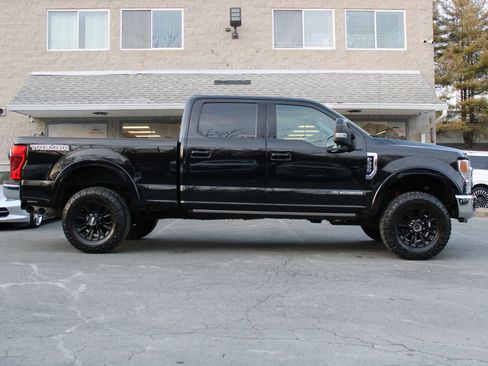 Used 2021 Ford F350 Lariat w/ Tremor Off-Road Package image 21