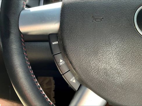 Used 2006 Pontiac GTO RWD image 10