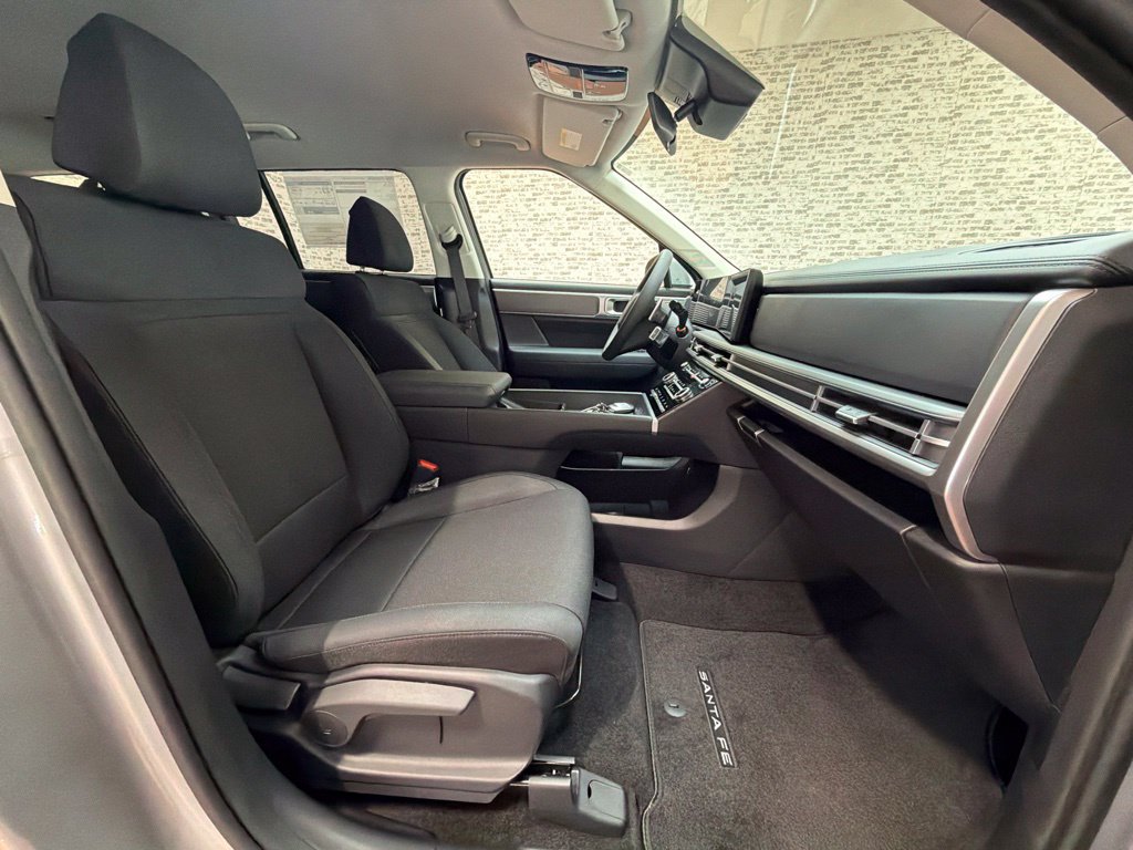 New 2027 Hyundai Santa Fe SE AWD/4WD image 11