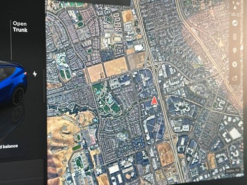 Used 2022 Tesla Model Y Performance image 21