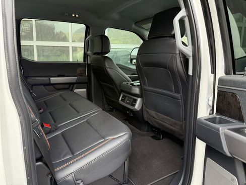 Used 2025 Ford F350 Lariat AWD/4WD image 27