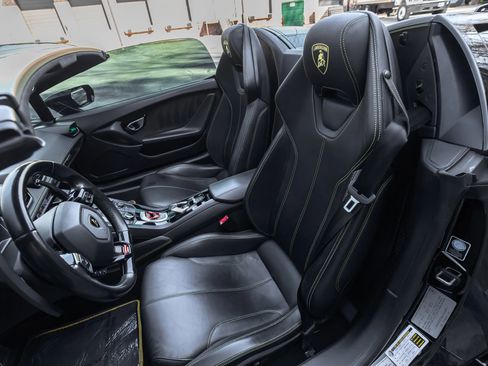 Used 2017 Lamborghini Huracan LP 610-4 image 40