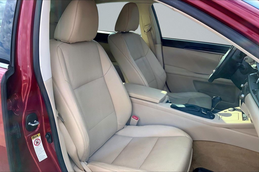 Used 2013 Lexus ES 350 w/ Luxury Pkg FWD image 7
