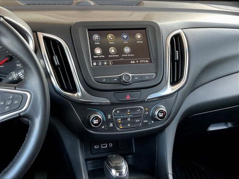 Used 2019 Chevrolet Equinox LT FWD image 9
