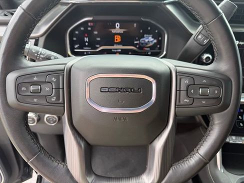 Used 2025 GMC Sierra 2500 Denali Ultimate AWD/4WD image 14