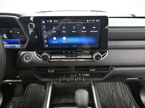 Used 2023 Chevrolet Colorado W/T w/ WT Convenience Package II AWD/4WD image 32