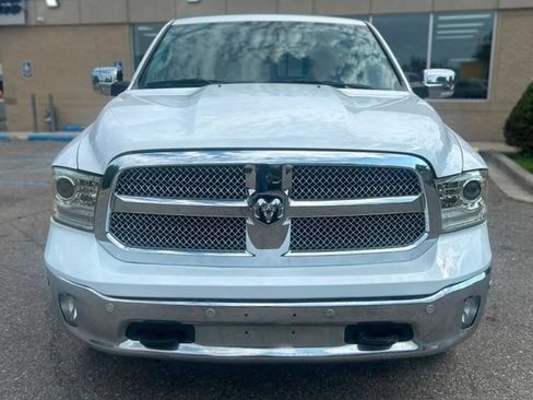 Used 2017 RAM 1500 Laramie w/ Convenience Group AWD/4WD image 2