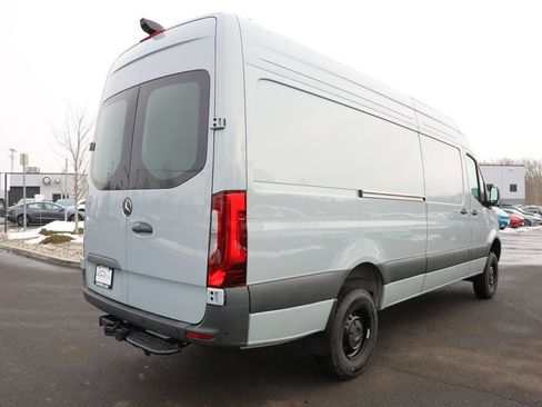 Used 2026 Mercedes-Benz Sprinter 2500 image 5