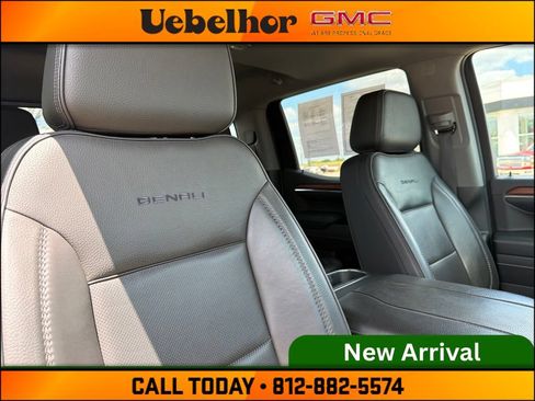 Used 2023 GMC Sierra 1500 Denali w/ Denali Reserve Package AWD/4WD image 4