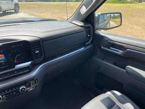Used 2025 GMC Sierra 1500 SLT AWD/4WD image 33