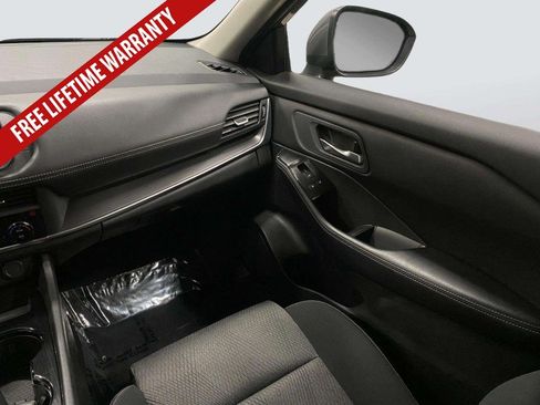 Used 2024 Nissan Rogue SV AWD/4WD image 24