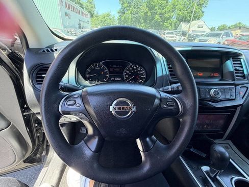 Used 2015 Nissan Pathfinder S AWD/4WD image 12