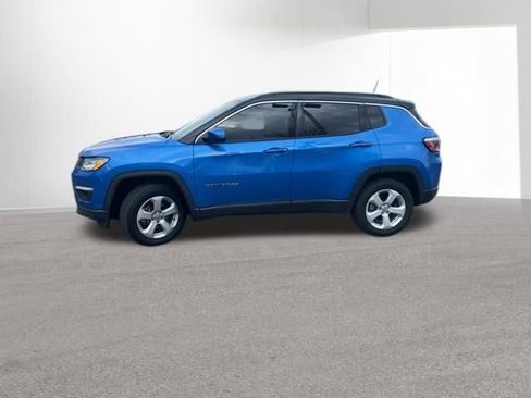 Used 2018 Jeep Compass Latitude w/ Popular Equipment Group AWD/4WD image 1