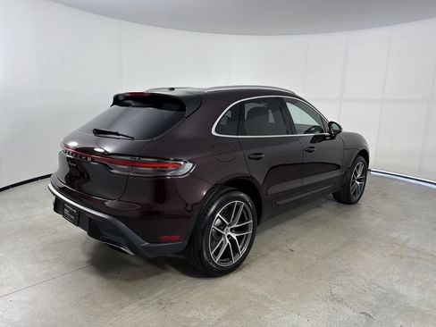 Certified 2026 Porsche Macan AWD/4WD image 7