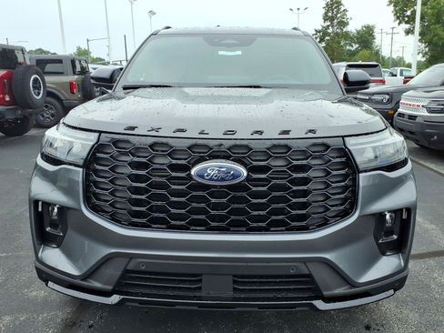 New 2026 Ford Explorer ST-Line AWD/4WD image 2