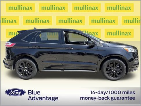 Used 2024 Ford Edge SE w/ Black Appearance Package image 2