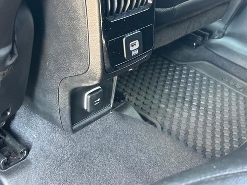 Used 2025 Jeep Compass Trailhawk AWD/4WD image 9