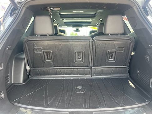 Used 2024 Buick Enclave Avenir w/ Avenir Technology Package AWD/4WD image 16