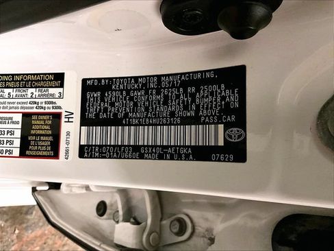 Used 2017 Toyota Avalon XLE Premium w/ All Weather Liner Package FWD image 32