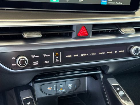 New 2025 Kia Sorento EX image 19