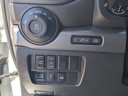 Certified 2024 Nissan Titan PRO-4X AWD/4WD image 31